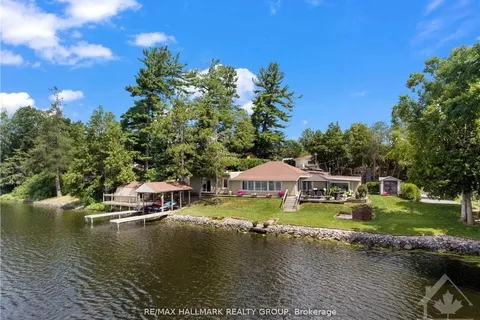 3332 RIVER Road, Greely - Metcalfe - Osgoode - Vernon and Area, ON K4M 1B4