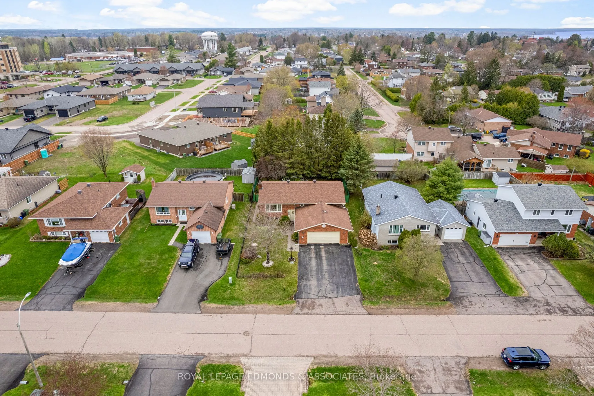 138 Noik Drive, Pembroke, ON K8A 8B8