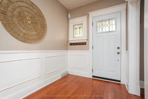 209 Weir Street, Hamilton, ON L8H 5G2