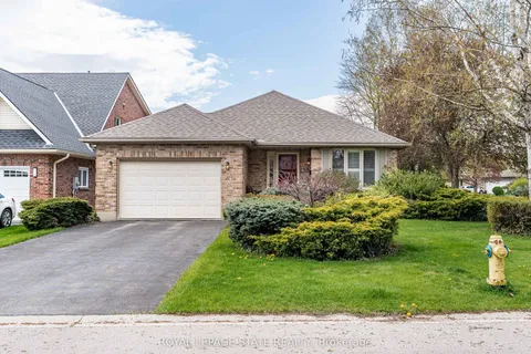 35 Falls Crescent, Norfolk, ON N3Y 5K5