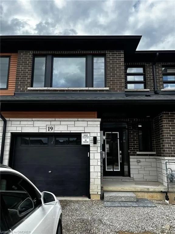 448 Blackburn Drive, Brantford, ON N3T 0X2