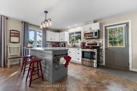 558 Mccauley Lake Road, ON K0J 2C0