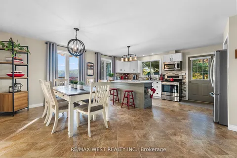 558 Mccauley Lake Road, ON K0J 2C0
