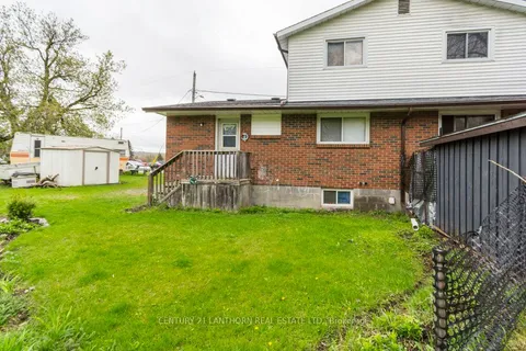 87-89 Scott Avenue, Quinte West, ON K0K 2C0