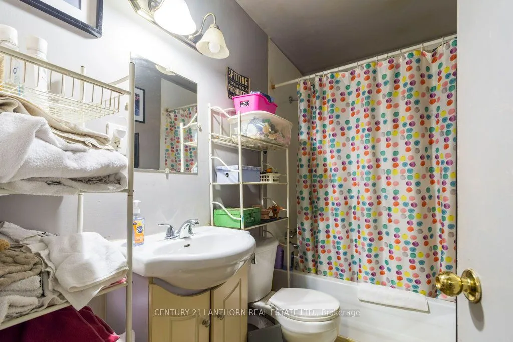 87-89 Scott Avenue, Quinte West, ON K0K 2C0