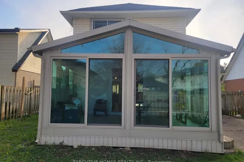 595 Preston Parkway, Cambridge, ON N3H 5J9