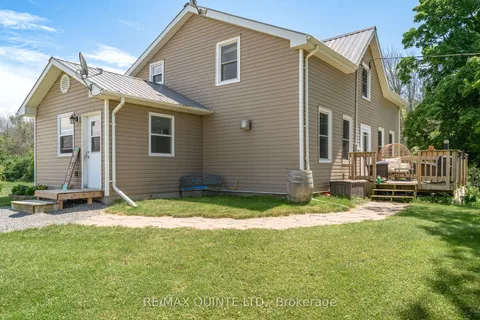 2 Baitleys Road, Prince Edward County, ON K0K 3L0