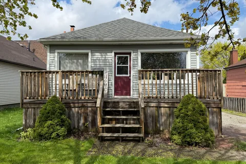 713 Tate Avenue, Hamilton, ON L8H 6L8