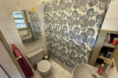 713 Tate Avenue, Hamilton, ON L8H 6L8