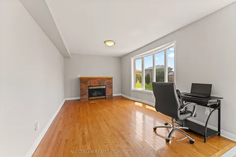 4629 Tournament Court, Windsor, ON N9G 2P8