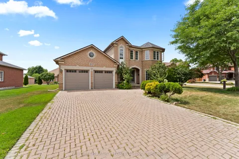 4629 Tournament Court, Windsor, ON N9G 2P8