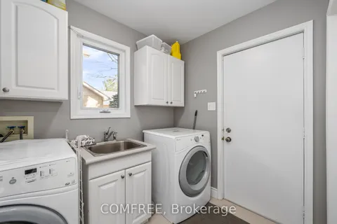 67 Robinson Lane, London North, ON N5X 3V4