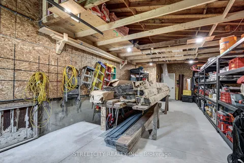 1163 York Street, London East, ON N5W 2T8