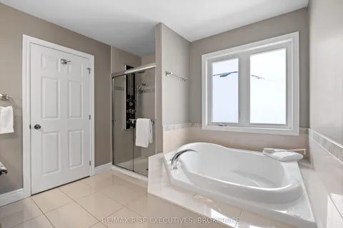 734 Kananaskis Drive, Kingston, ON K7P 0A9