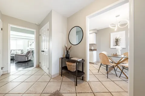 680 Rexford Drive, Hamilton, ON L8W 3G1