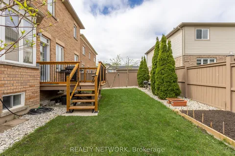 5 Juneberry Road, Thorold, ON L2V 0B2