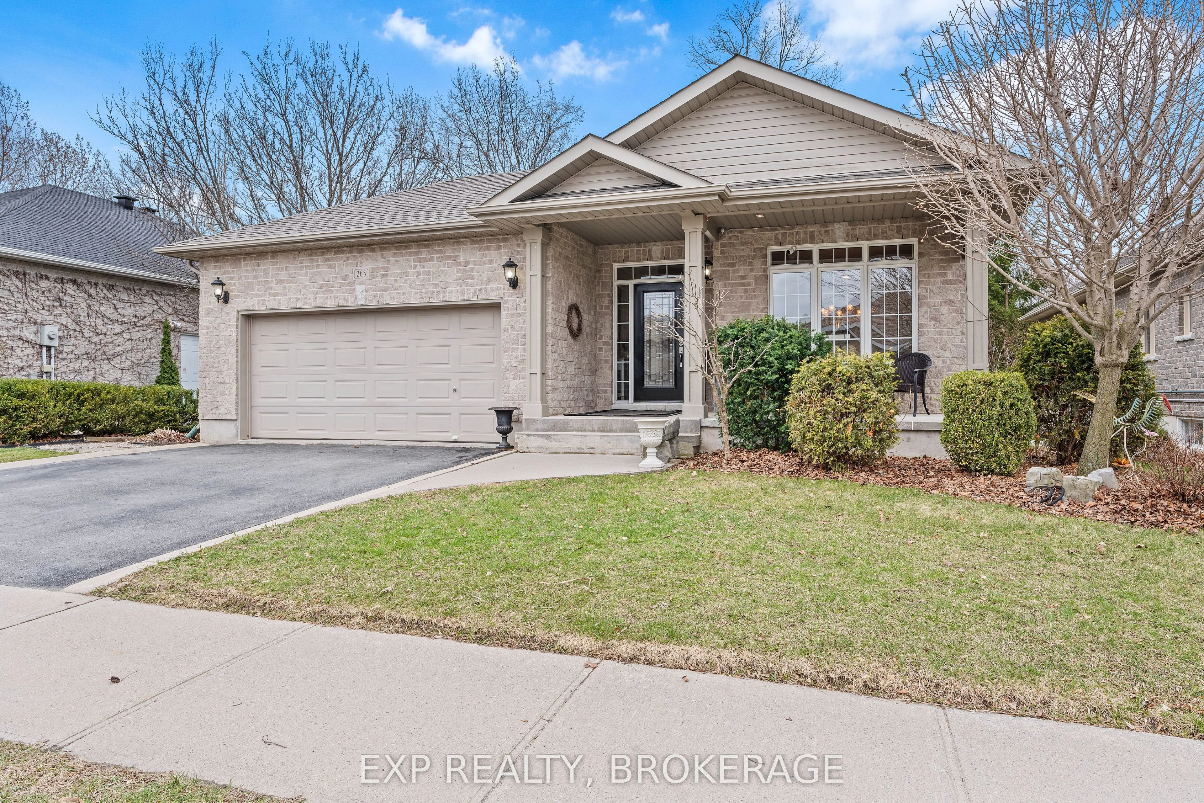 263 HONEYWOOD Avenue, Kingston, ON K7K 7L4