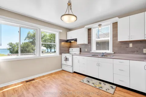 132 HISCOCK SHORES Road, Prince Edward County, ON K0K 1L0