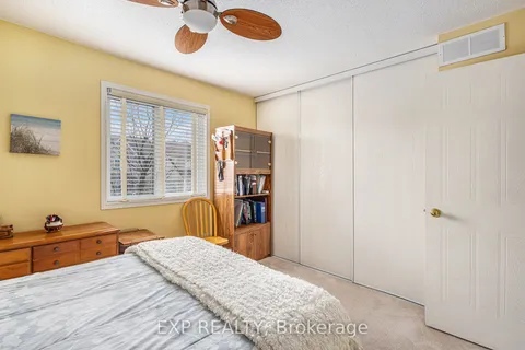 2 Rossan Street, Barrhaven, ON K2G 6R6