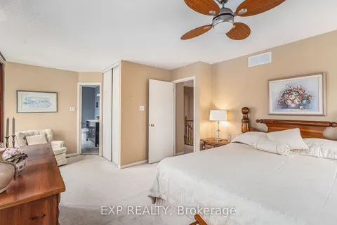 2 Rossan Street, Barrhaven, ON K2G 6R6