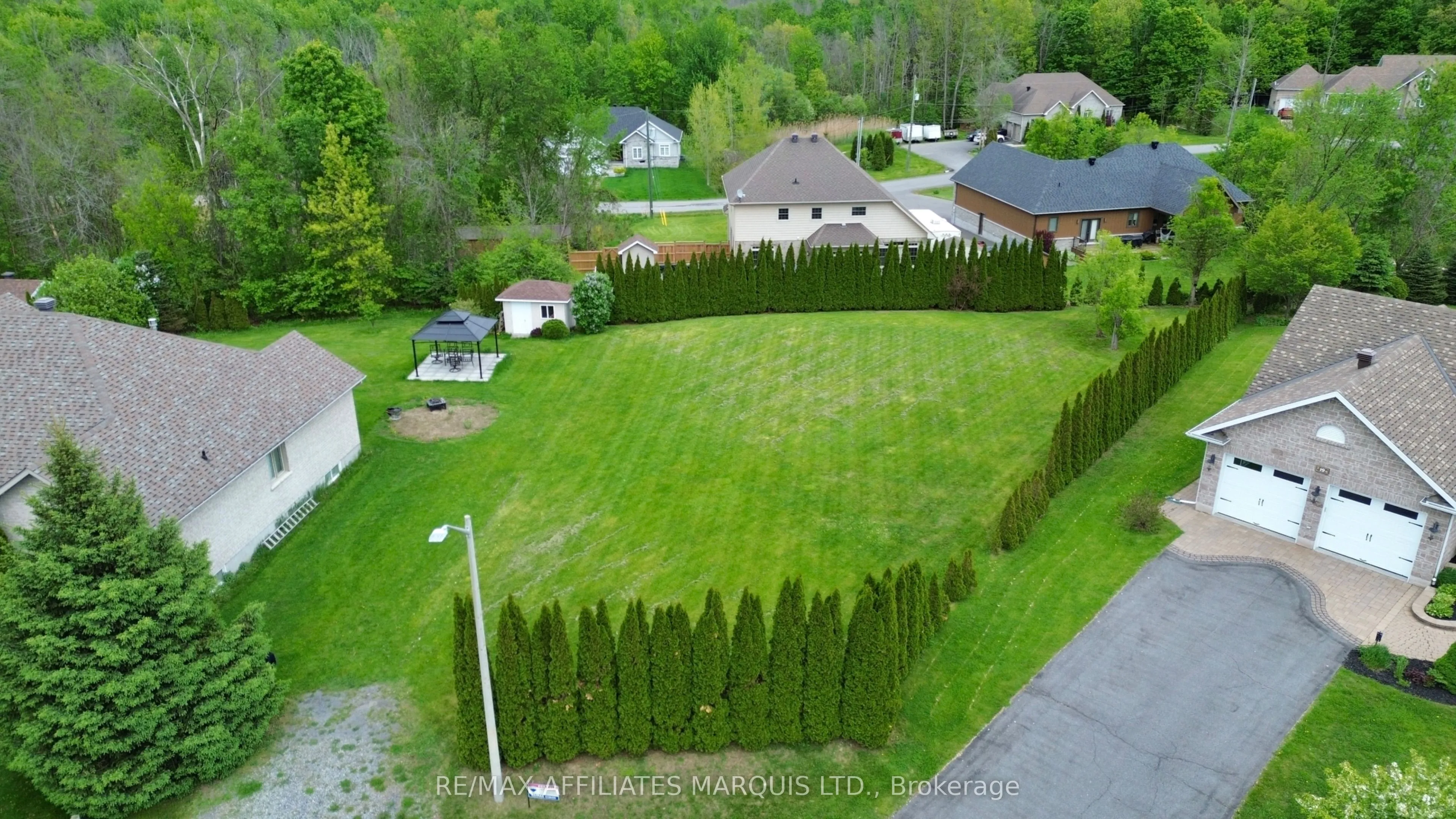 17 Penny Lane, South Stormont, ON K0C 1P0