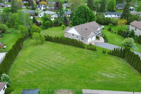 17 Penny Lane, South Stormont, ON K0C 1P0