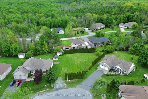 17 Penny Lane, South Stormont, ON K0C 1P0