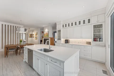 14 Angels Drive, Niagara-on-the-Lake, ON L0S 1J1