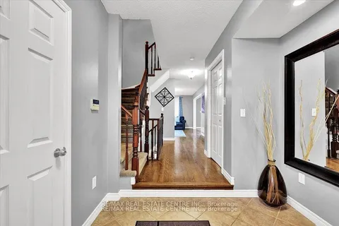 45 KENDRICK Court, Hamilton, ON L9G 5A4
