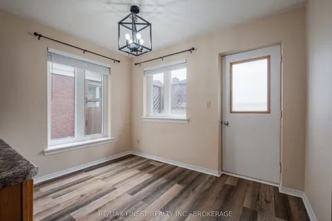 867 Woodside Drive, Kingston, ON K7P 1S9