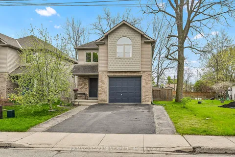 74 Richardson Street, Brantford, ON N3T 1J1