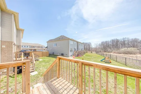 41 Longboat Run, Brantford, ON N3T 0P3
