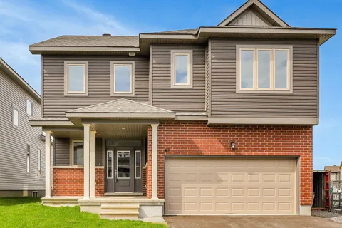 87 Esban Drive, Blossom Park - Airport and Area, ON K1X 0H3