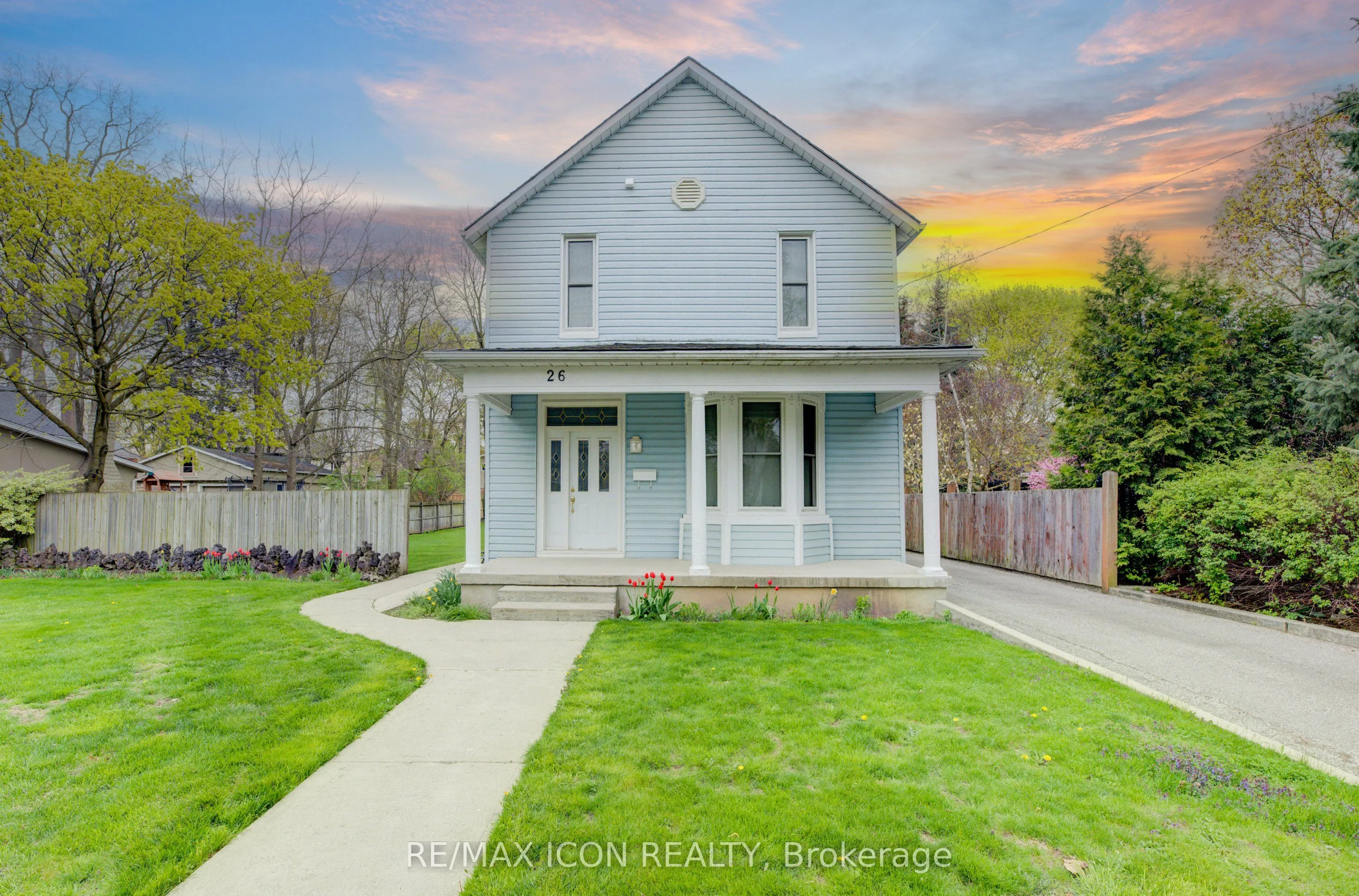 26 Chalmers Street, Cambridge, ON N1R 5B7