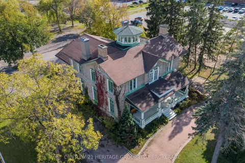 389 King Street, Gananoque, ON K7G 1G6