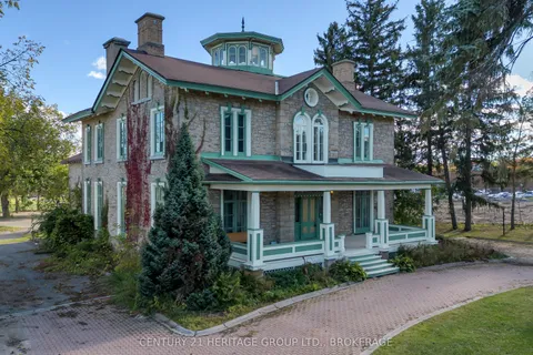 389 King Street, Gananoque, ON K7G 1G6