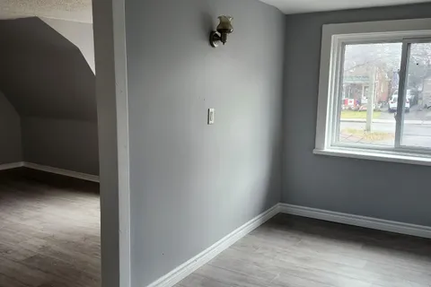 22 MCCANN Street, Quinte West, ON K8V 1W1