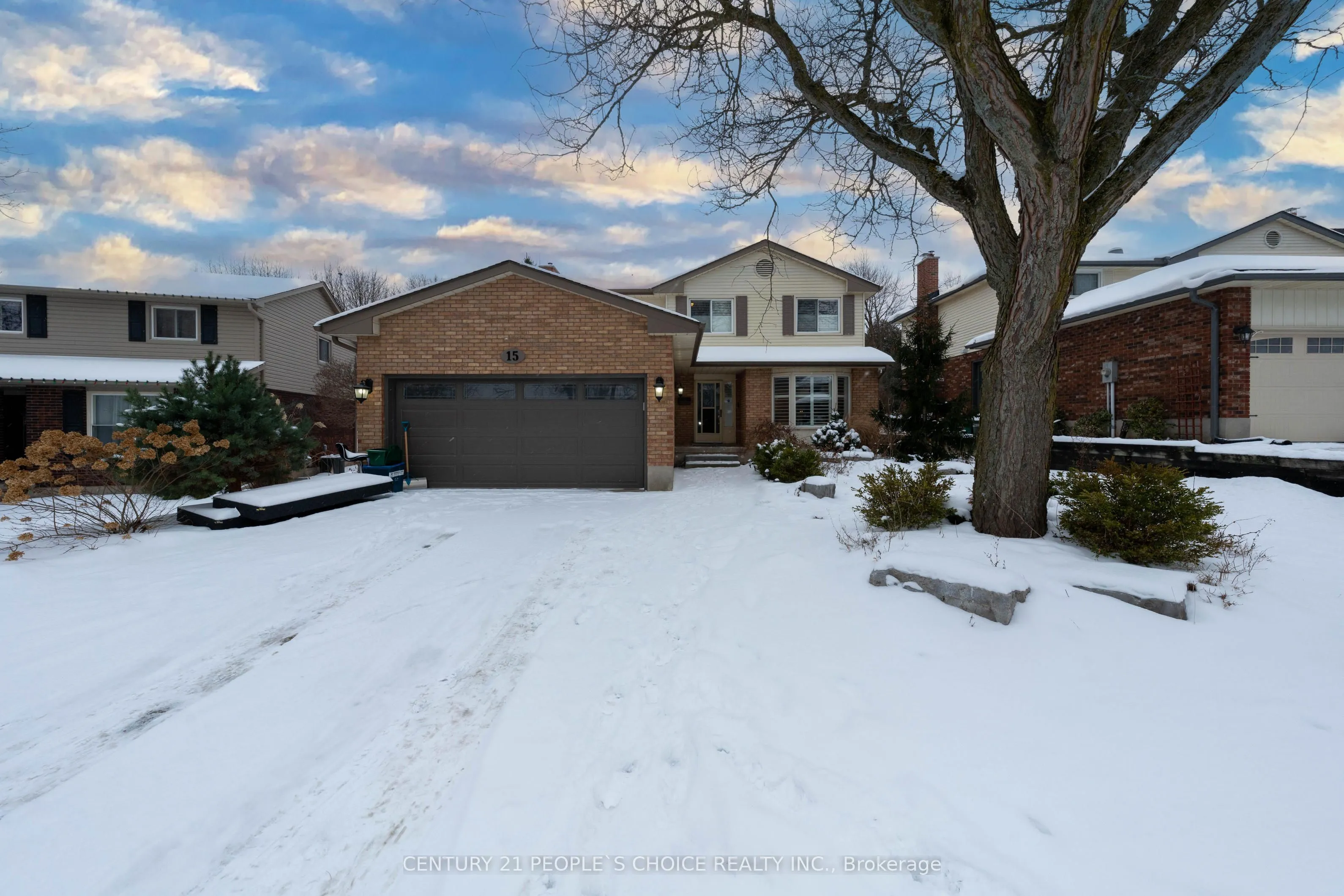 15 Birchlawn Avenue, Cambridge, ON N1S 4S1