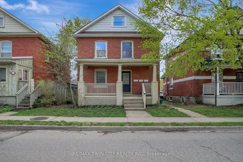 211 Dolph Street, Cambridge, ON N3H 2A6