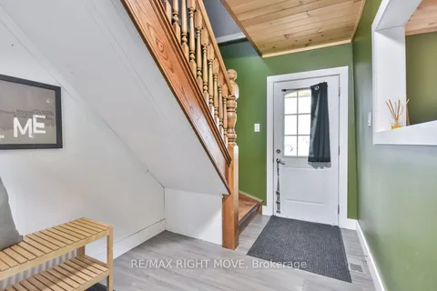 198 Woodchester Avenue, Bracebridge, ON P1L 1H8