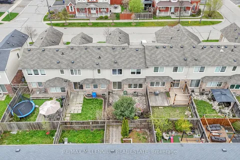 166 Silverthorne Drive, Cambridge, ON N3C 0C3