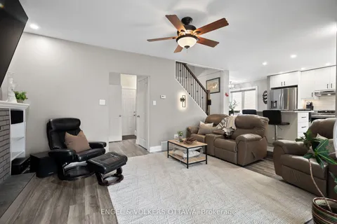 17 Glacier Street, Barrhaven, ON K2J 2M7