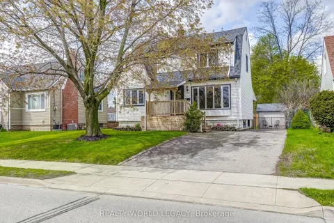 183 Nash Road, Hamilton, ON L8H 2P8