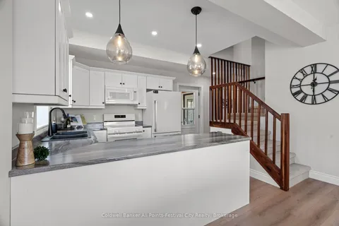 82 Gloucester Terrace, Goderich, ON N7A 1W8