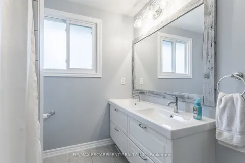 3 Trillium Court, Pelham, ON L0S 1E2