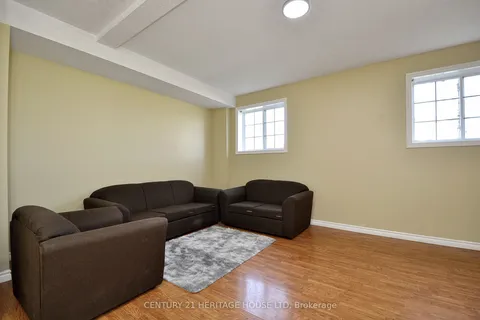 45 Highgate Road, ON N2N 3P5