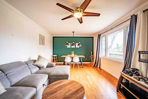 2296 Madison Avenue, Greater Sudbury, ON P3A 2R3