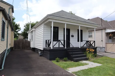 223 Tolton Avenue, Hamilton, ON L8H 5P2