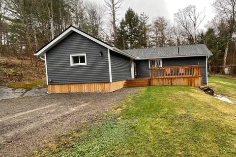 1005 FOX POINT Road, Bracebridge, ON P1L 1X1