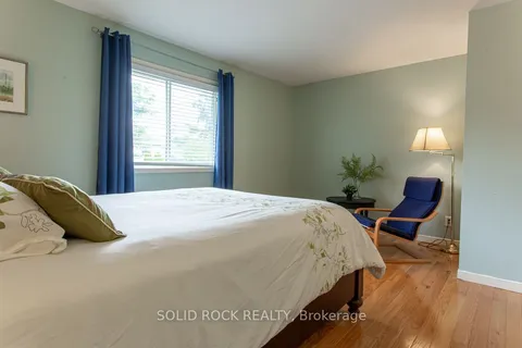 11 Royal Field Crescent, Barrhaven, ON K2J 4G1